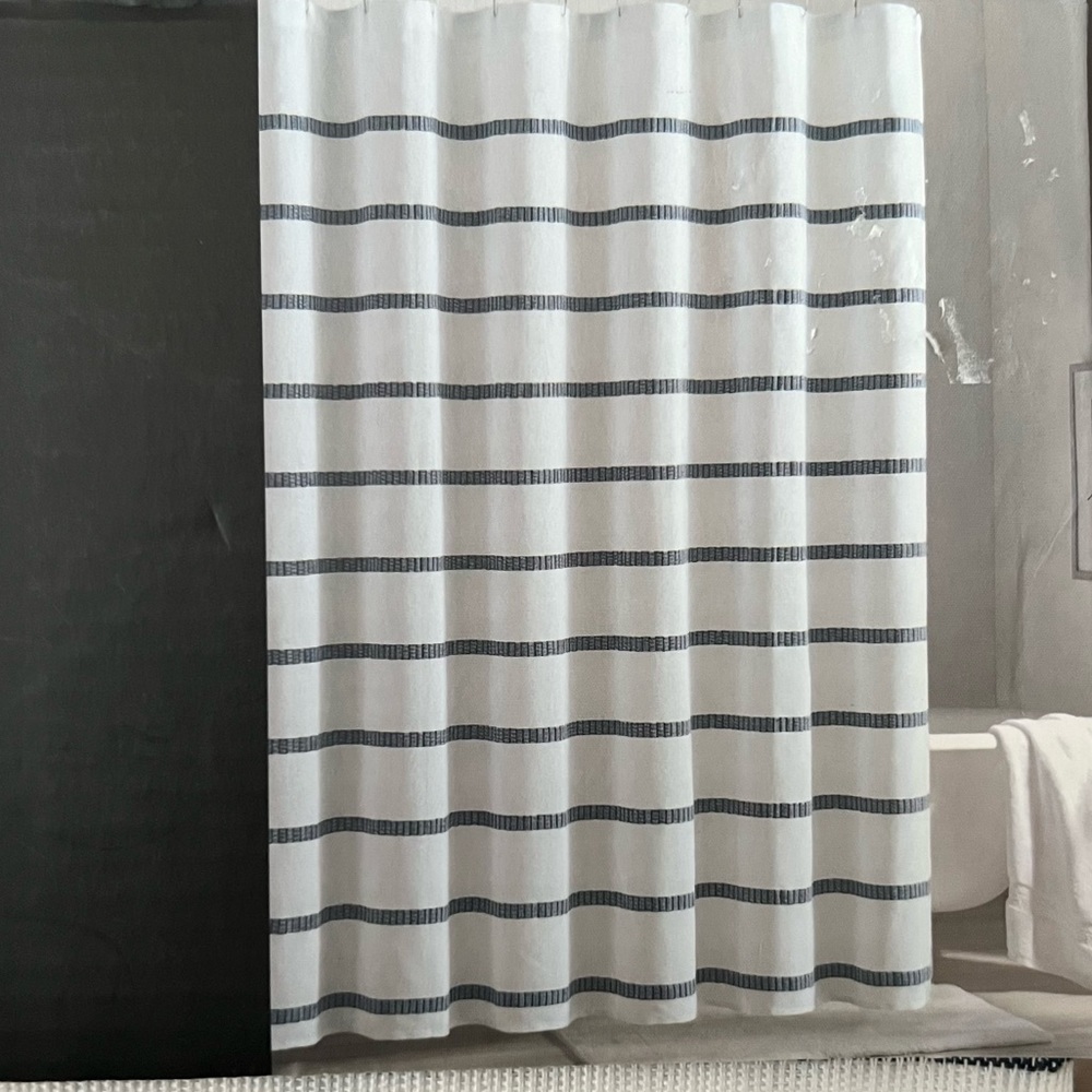DKNY Shower Curtain Pratt 72 Inch X 72 Inch NWT
